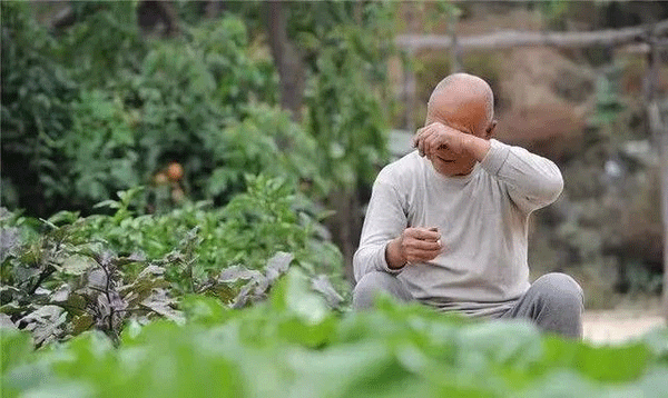 迎風流淚是怎么回事